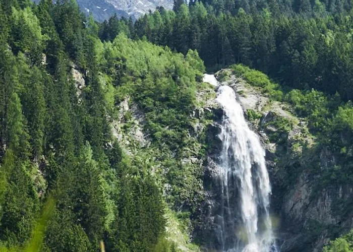 Apartment Haus Gleinser - *